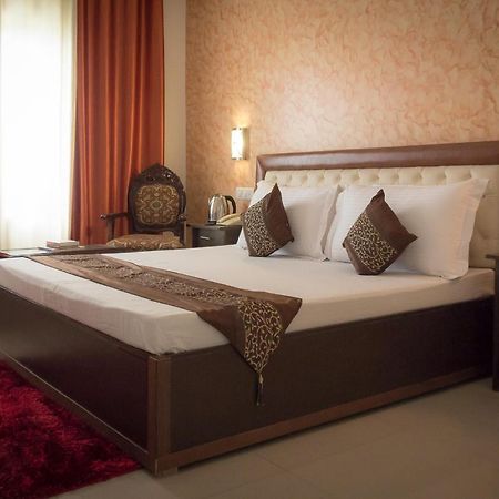 The Baghban Hotel & Resort, Baddi エクステリア 写真
