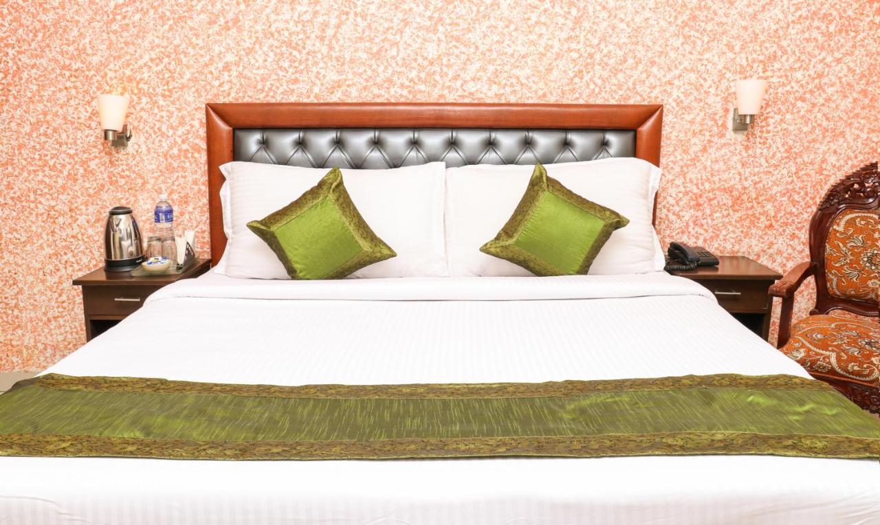 The Baghban Hotel & Resort, Baddi エクステリア 写真