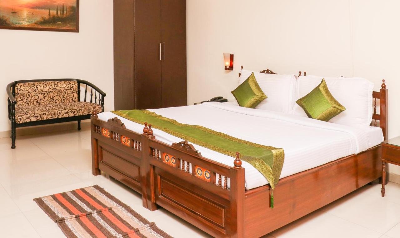 The Baghban Hotel & Resort, Baddi エクステリア 写真