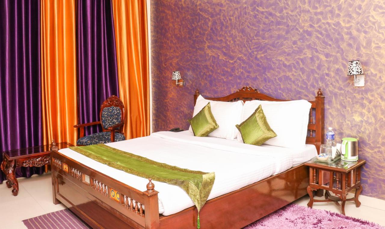 The Baghban Hotel & Resort, Baddi エクステリア 写真