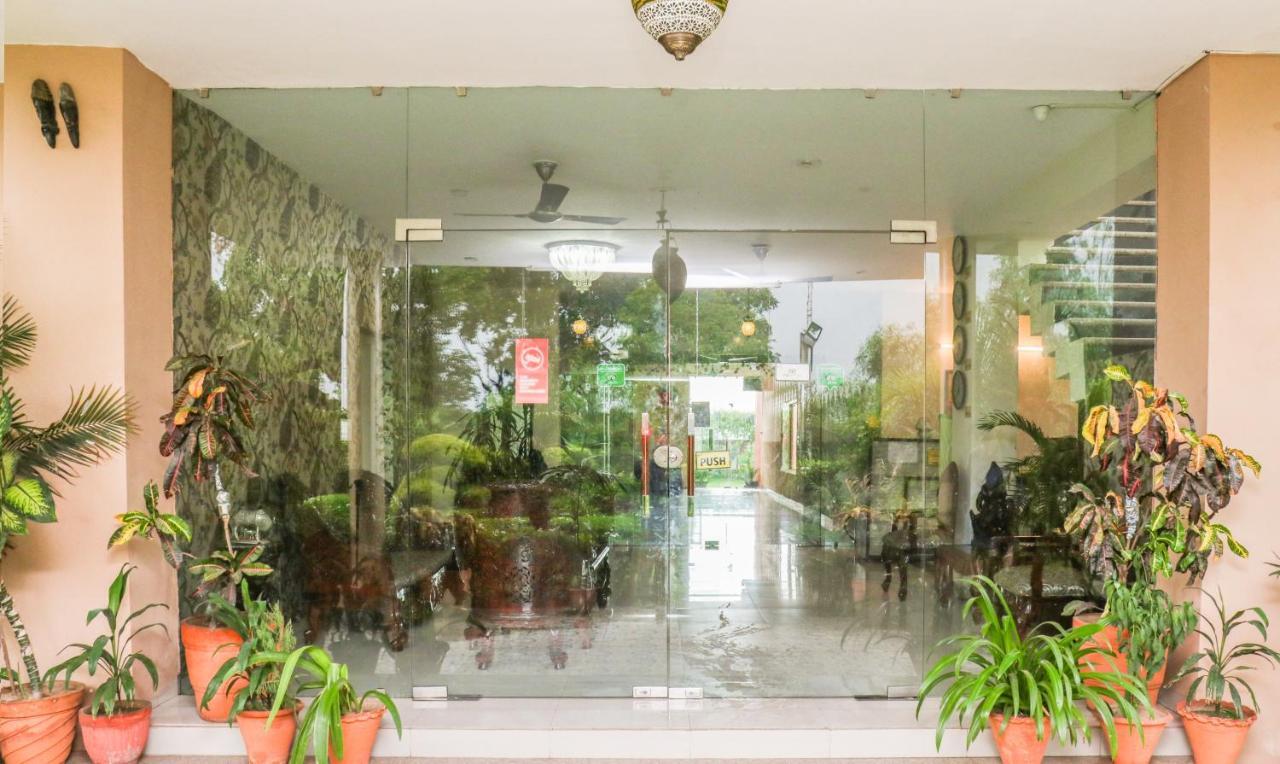 The Baghban Hotel & Resort, Baddi エクステリア 写真